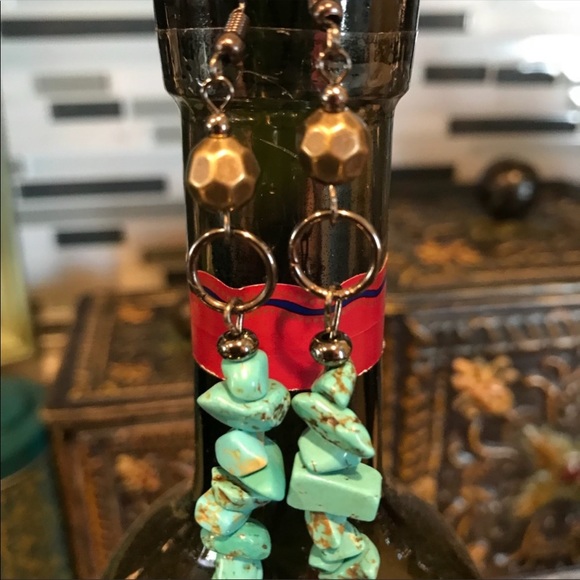 Boho turquoise brass dangle earrings - Picture 3 of 5